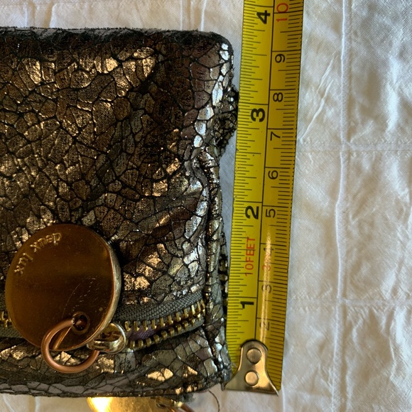 Deux Lux Clutch Bronze Black Metallic Textured 6” x 2.5” Strap Lined Pockets - Picture 2 of 9